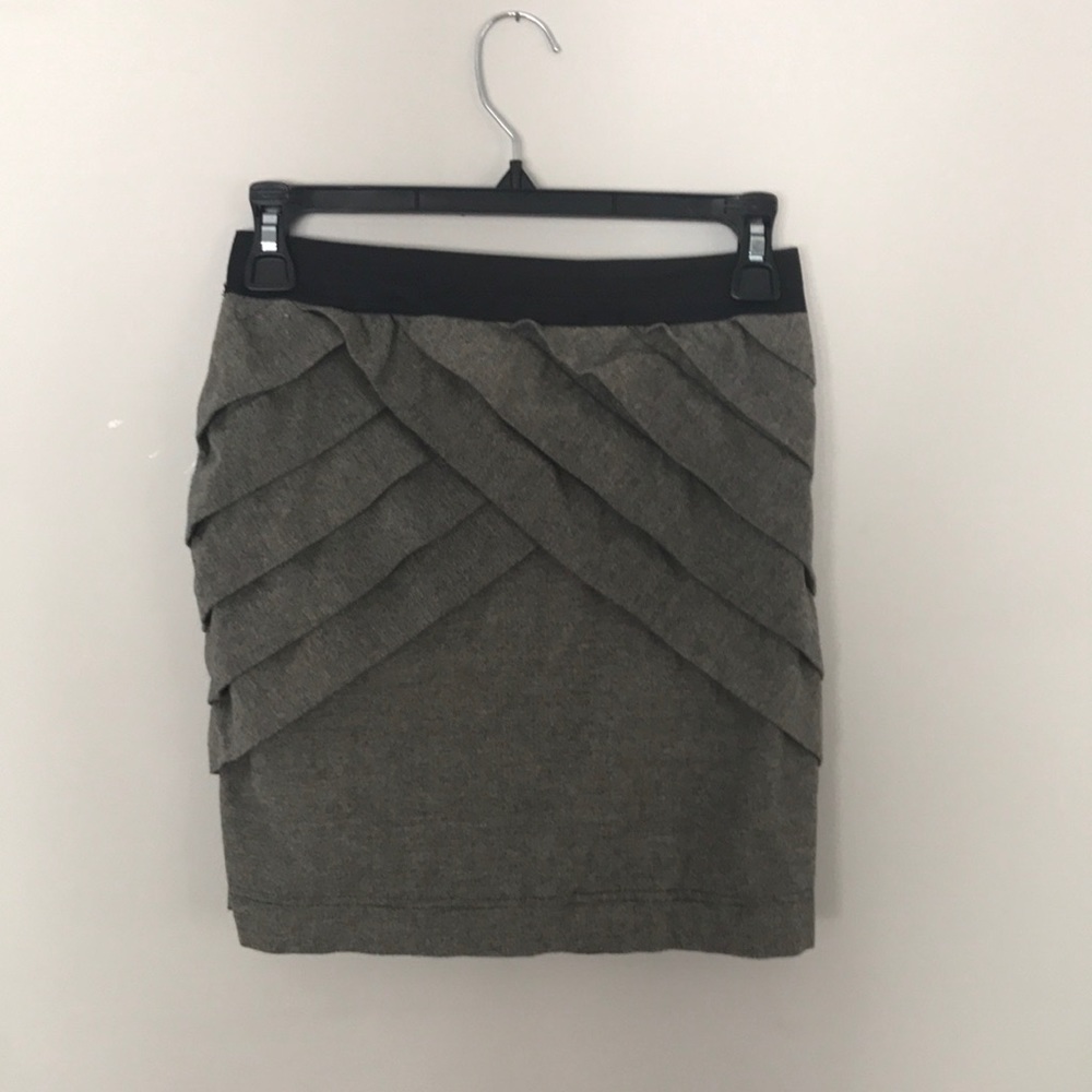 Grey pleated mini skirt